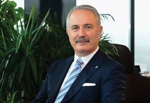 Abdi Serdar ÜSTÜNSALİH