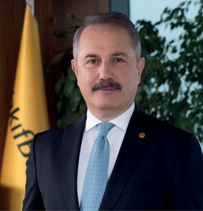 Abdi Serdar ÜSTÜNSALİH